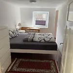 Familienfreundliches Haus Mit Eingezaeuntem Garten