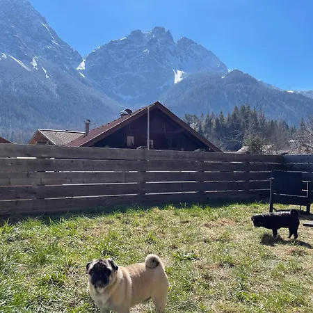 Familienfreundliches Haus Mit Eingezaeuntem Garten * Biberwier
