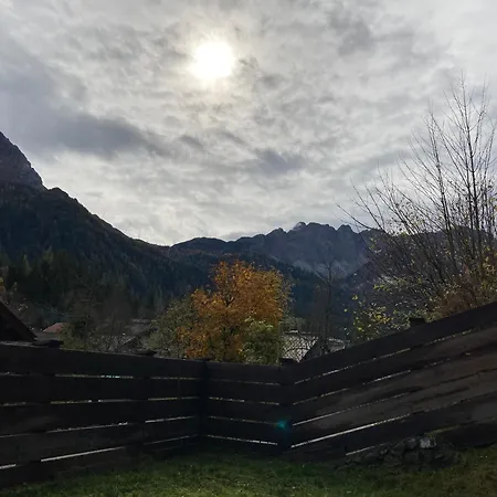 Familienfreundliches Haus Mit Eingezaeuntem Garten Holiday home Biberwier